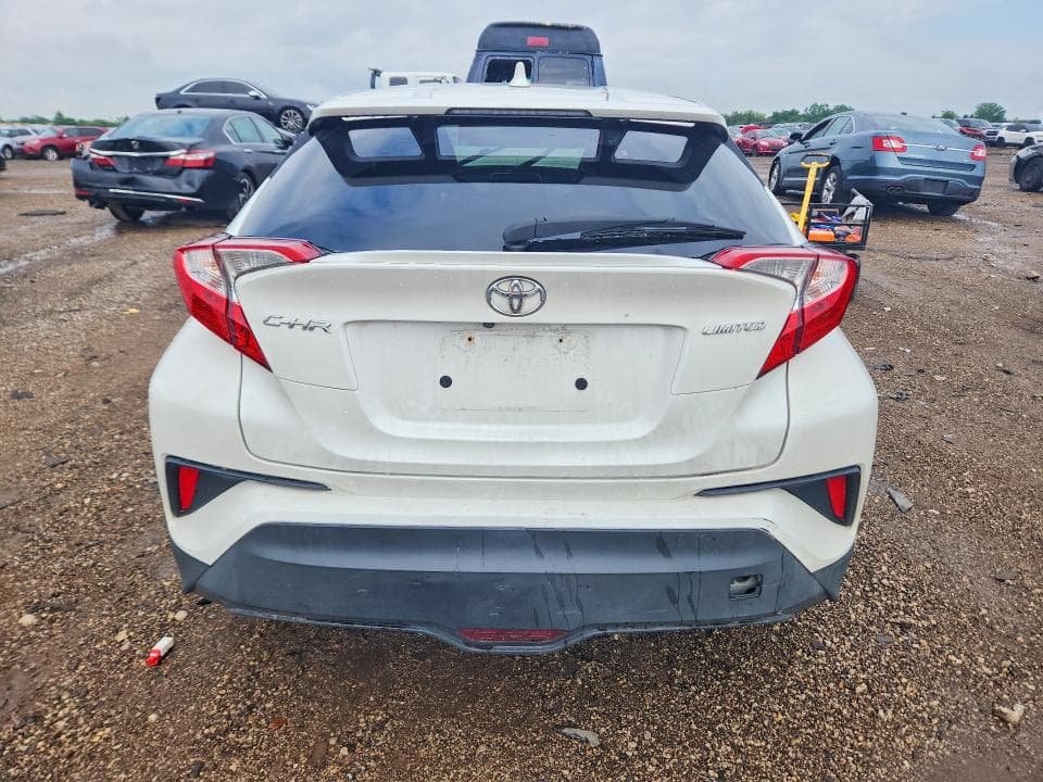 2019 TOYOTA C-HR LIMITED 6