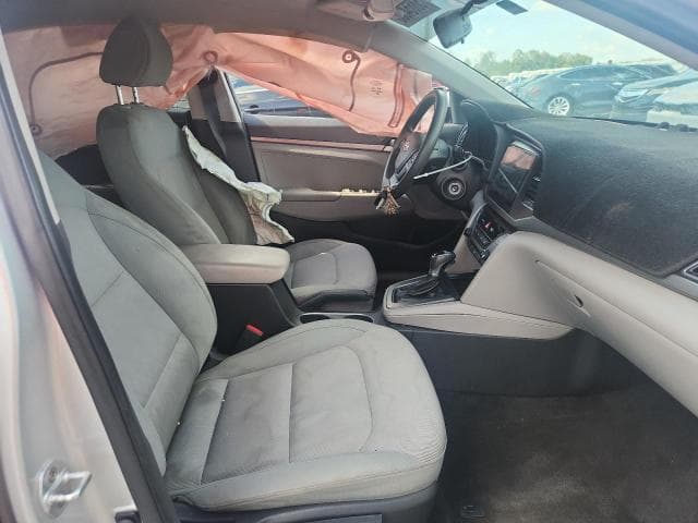 2017 HYUNDAI ELANTRA SE 7