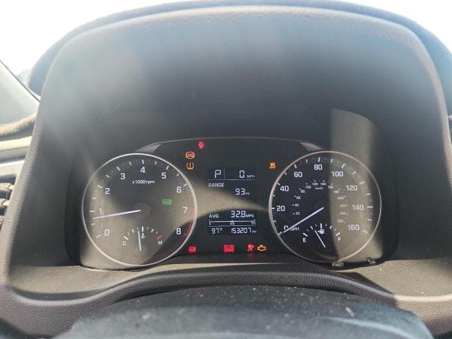 2017 HYUNDAI ELANTRA SE 9