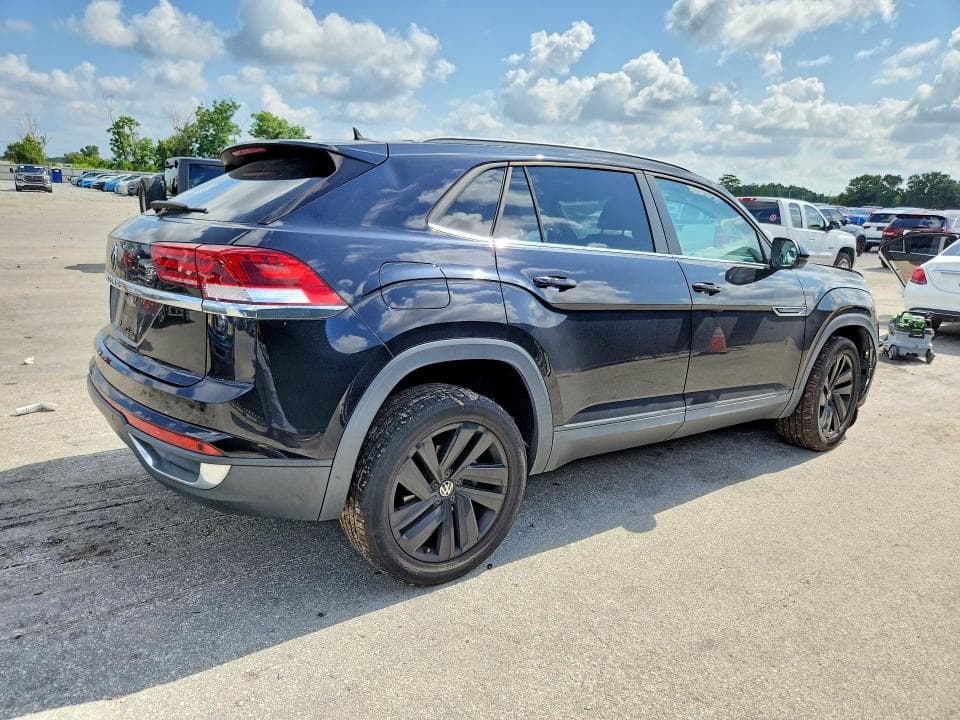 2021 VOLKSWAGEN ATLAS CROSS SPORT SE 3