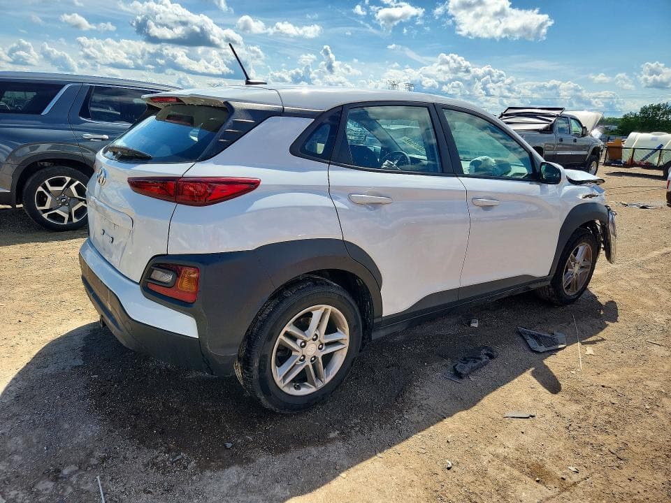 2021 HYUNDAI KONA SE SE 3