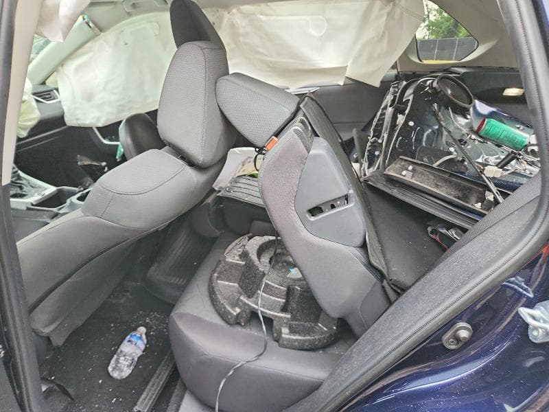 2024 TOYOTA RAV4 XLE 11