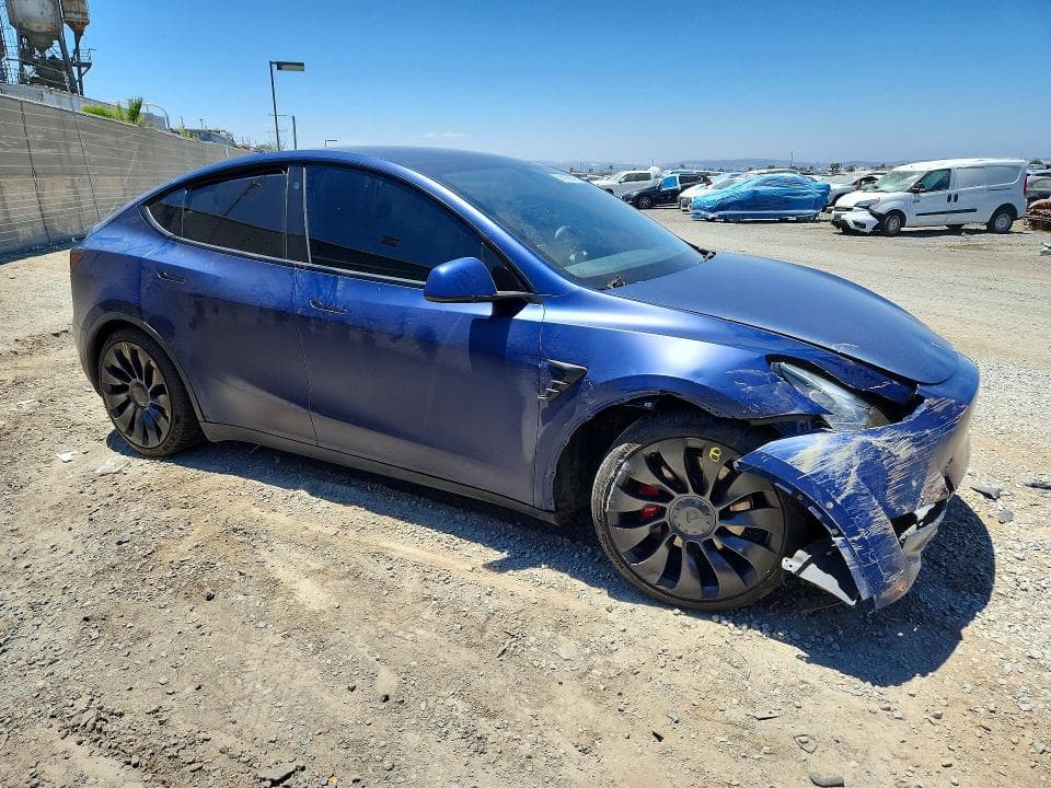2022 TESLA MODEL Y 4