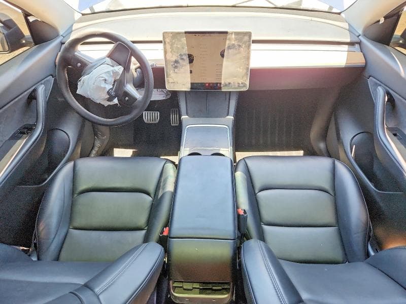 2022 TESLA MODEL Y 8