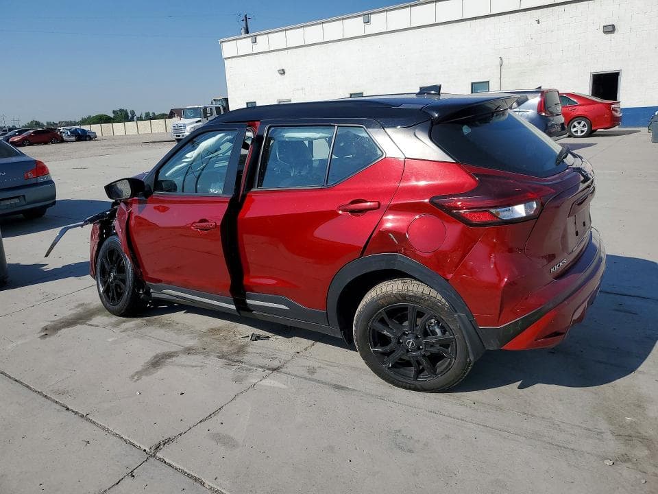 2024 NISSAN KICKS SR 2