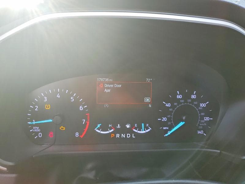 2020 FORD ESCAPE SE 9
