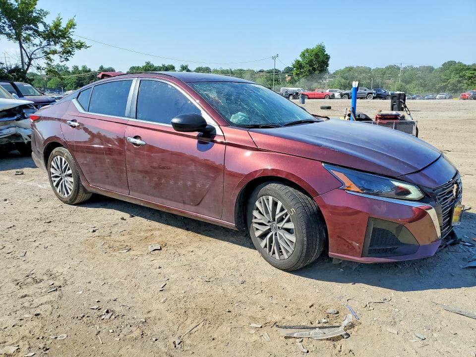 2024 NISSAN ALTIMA SV 4