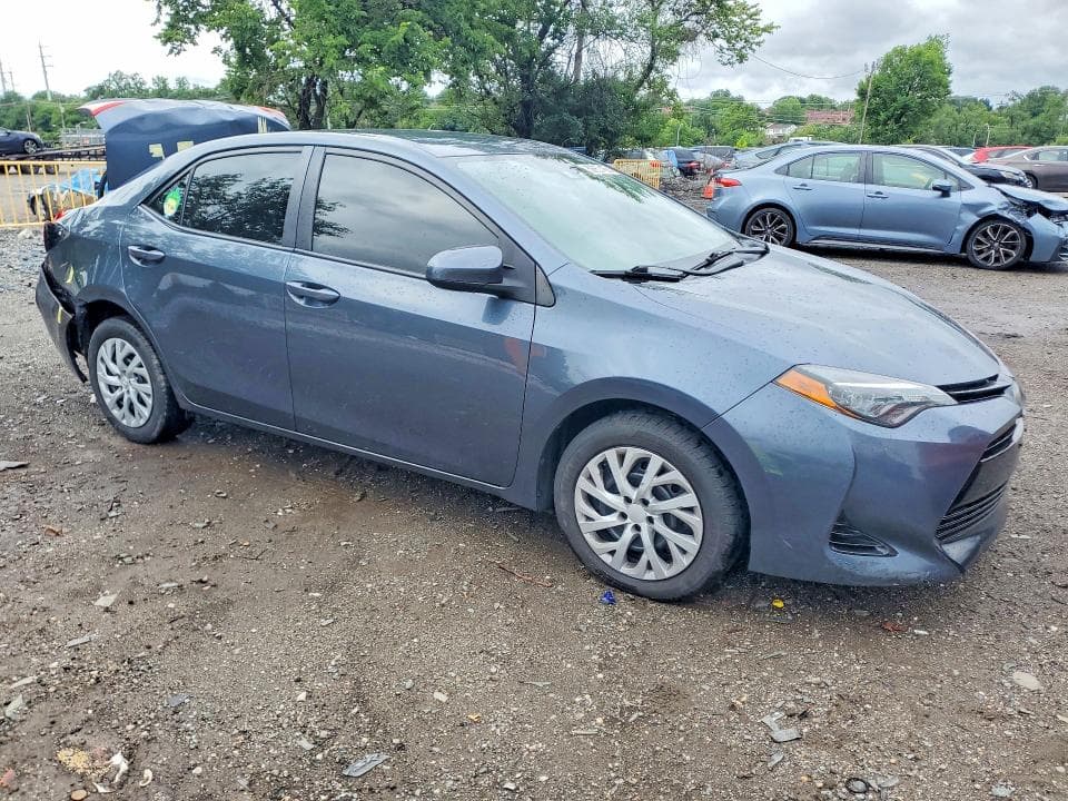 2018 TOYOTA COROLLA LE 4