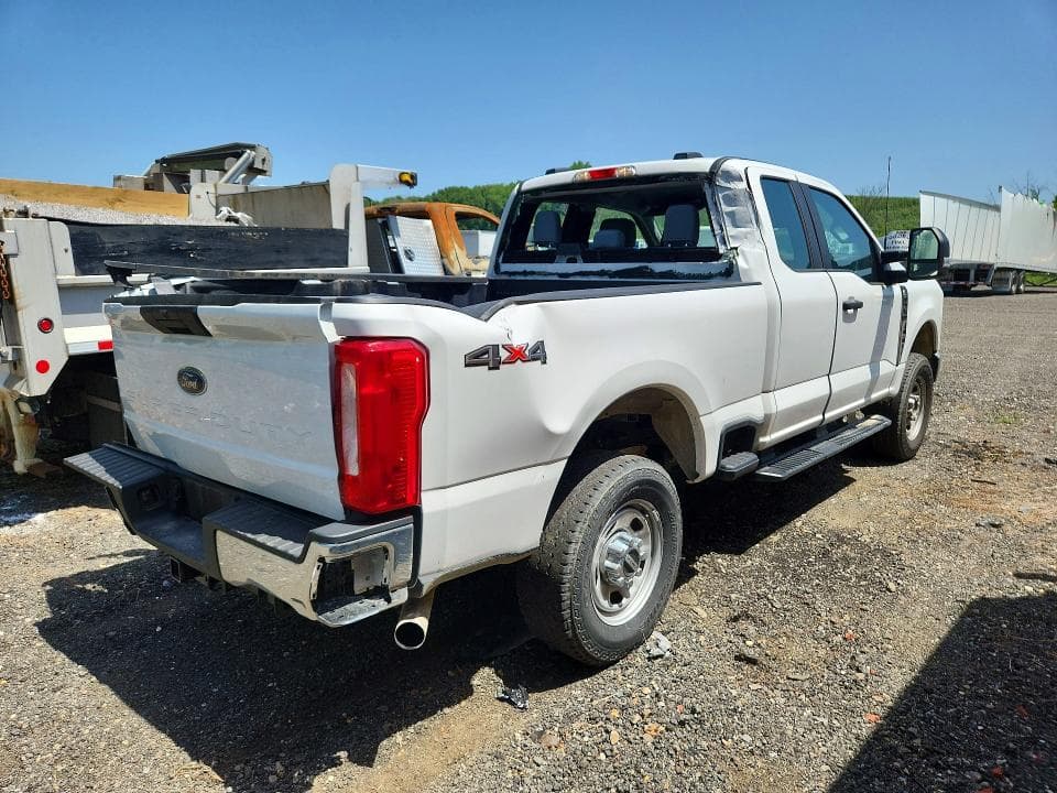 2024 FORD F350 SUPER DUTY 3