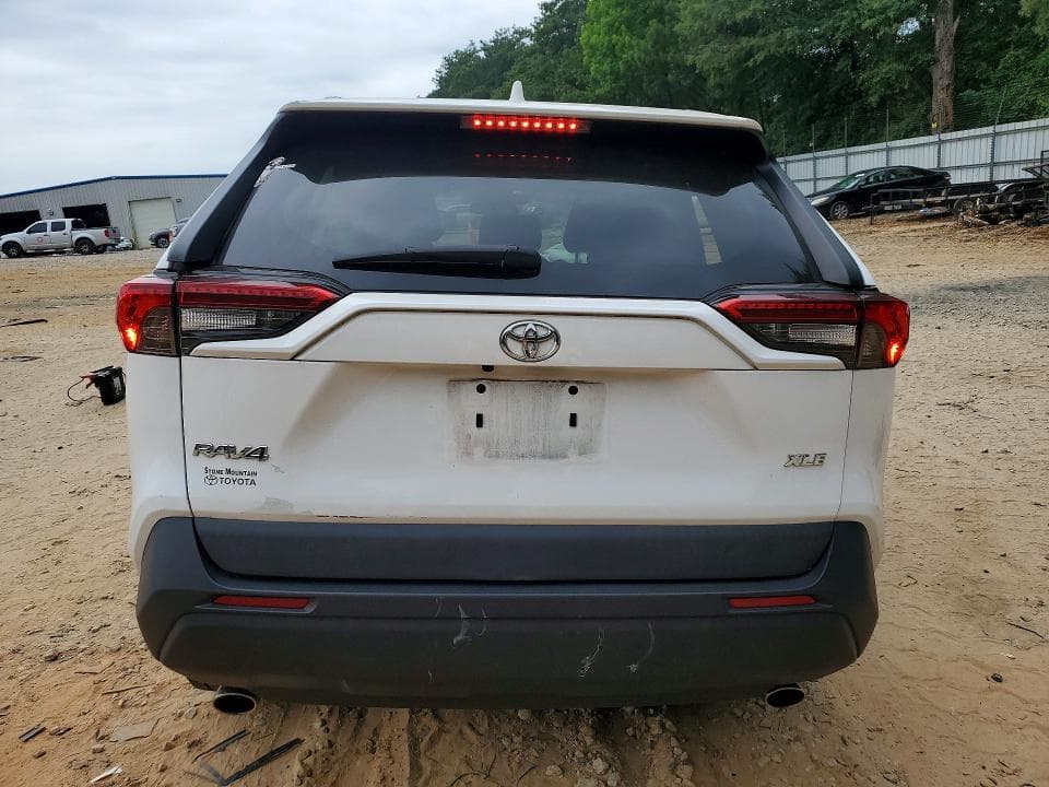 2020 TOYOTA RAV4 XLE PREMIUM 6