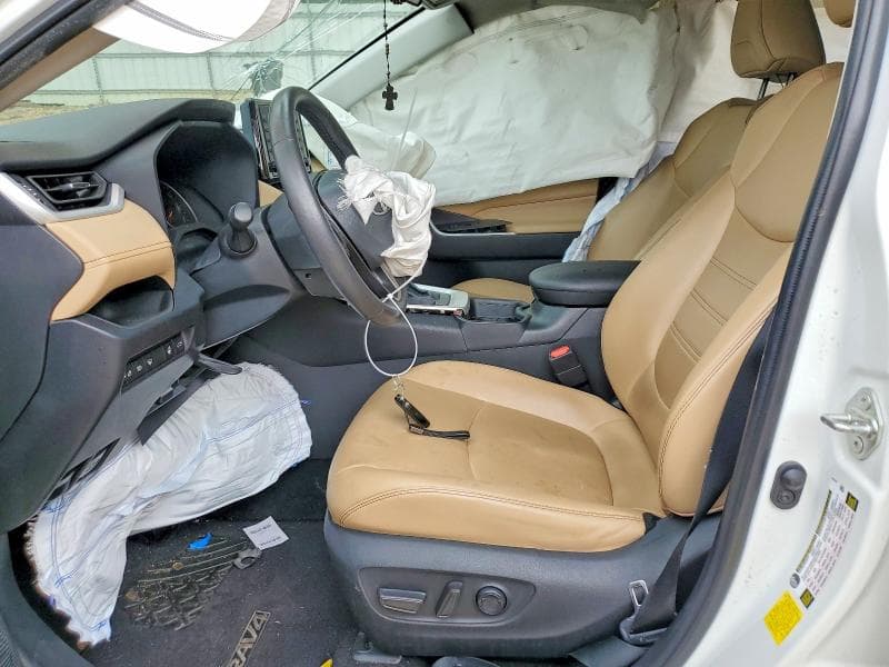 2020 TOYOTA RAV4 XLE PREMIUM 7