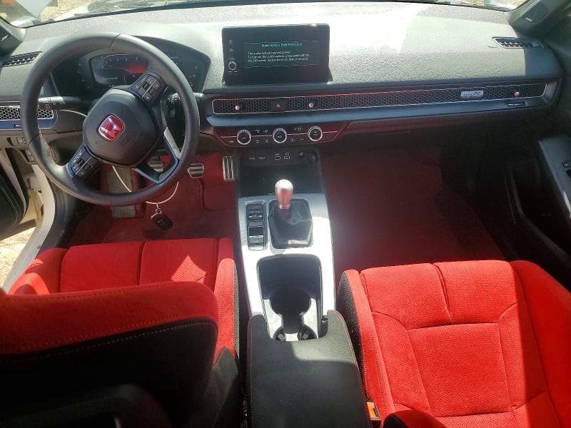 2024 HONDA CIVIC TYPE-R 8