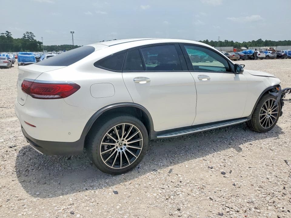 2023 MERCEDES-BENZ GLC COUPE 300 4MATIC 3