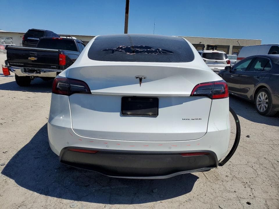 2022 TESLA MODEL Y 6
