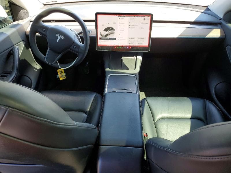 2022 TESLA MODEL Y 8