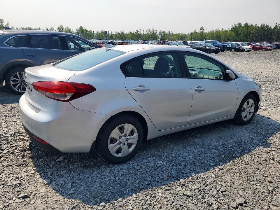 2017 KIA FORTE LX 3