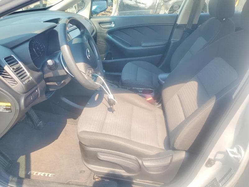 2017 KIA FORTE LX 7