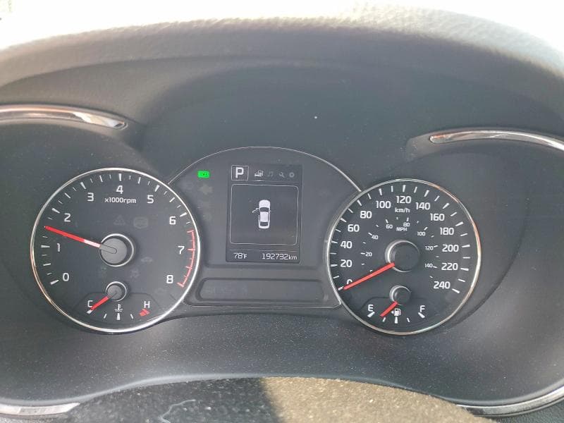 2017 KIA FORTE LX 9