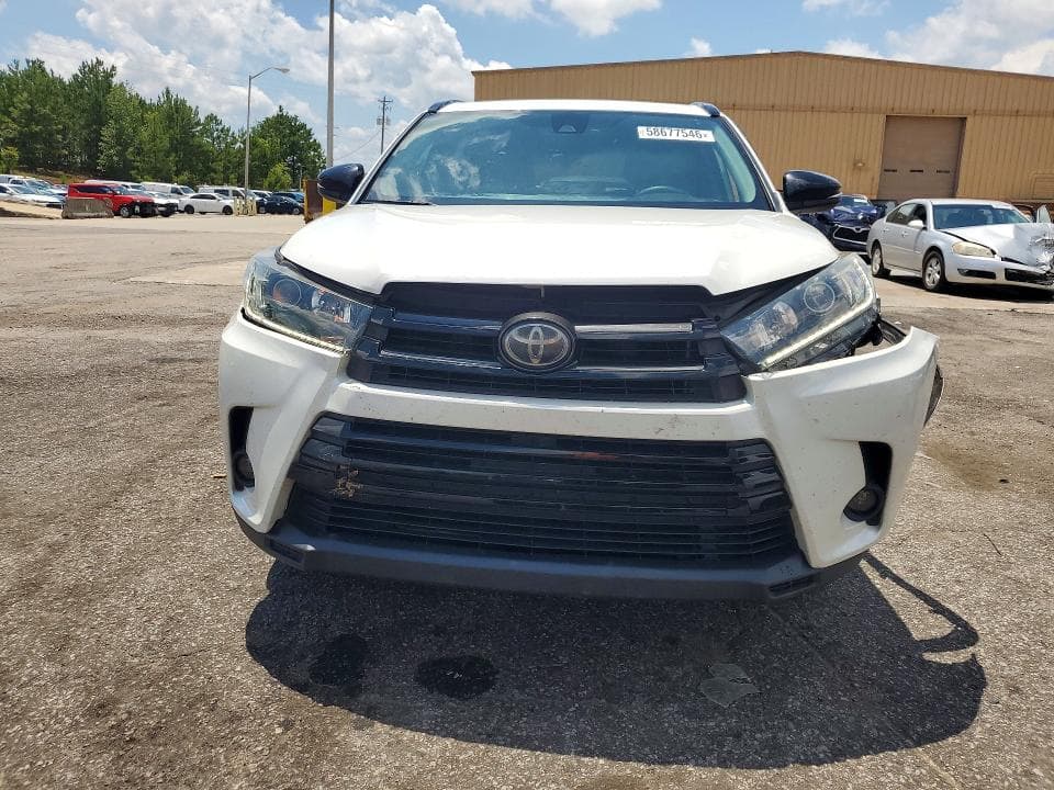 2019 TOYOTA HIGHLANDER SE 5