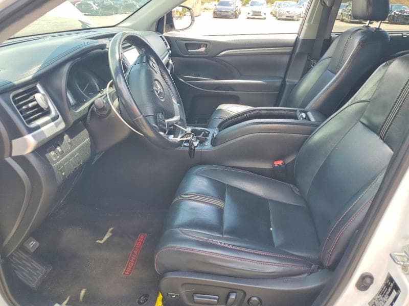 2019 TOYOTA HIGHLANDER SE 7