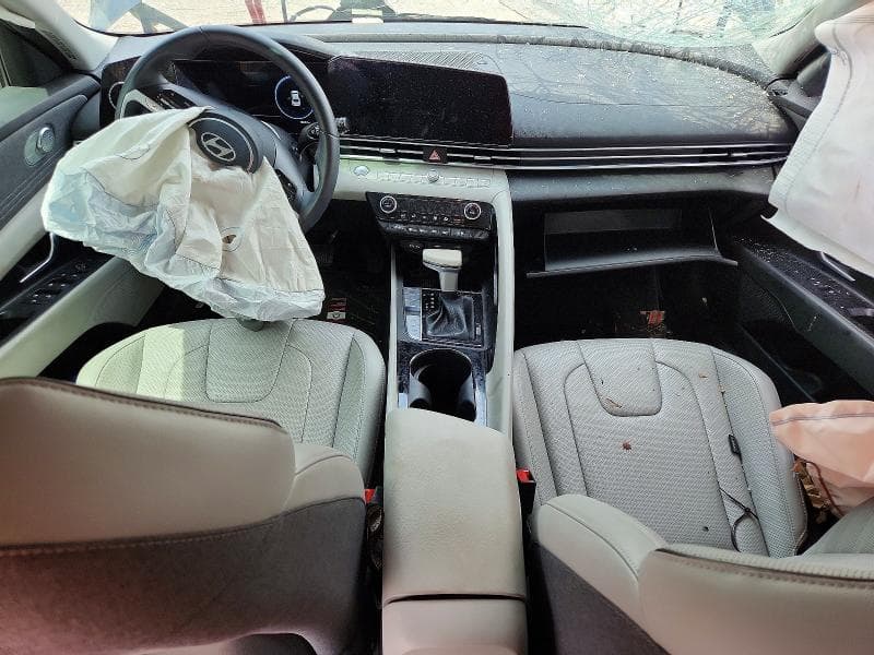 2024 HYUNDAI ELANTRA LIMITED 8