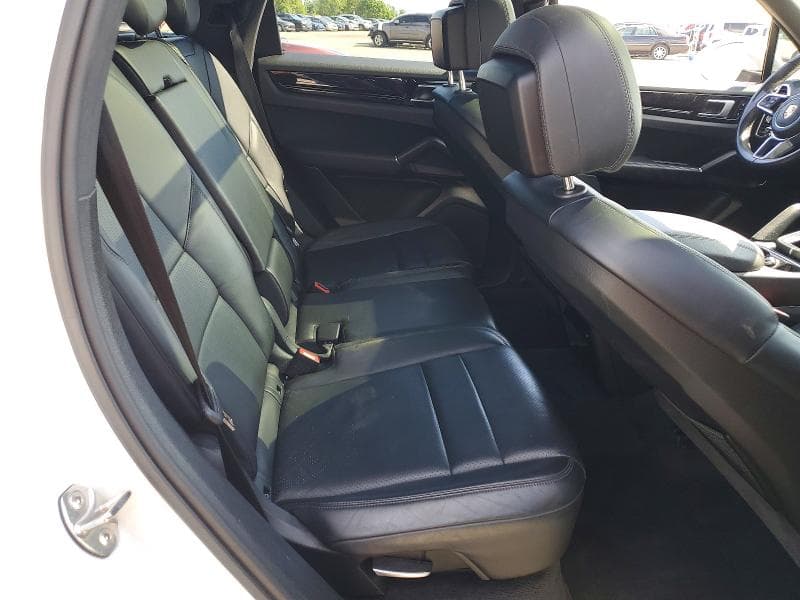 2019 PORSCHE CAYENNE 11