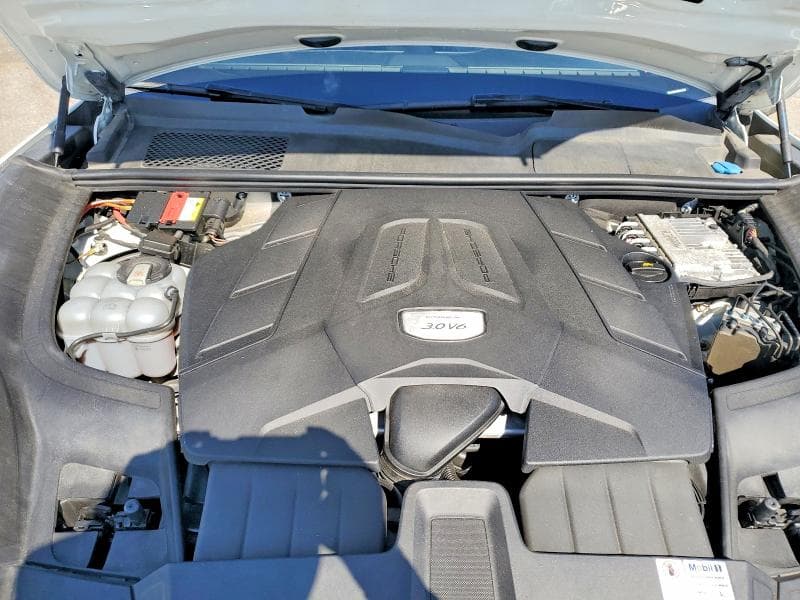 2019 PORSCHE CAYENNE 12