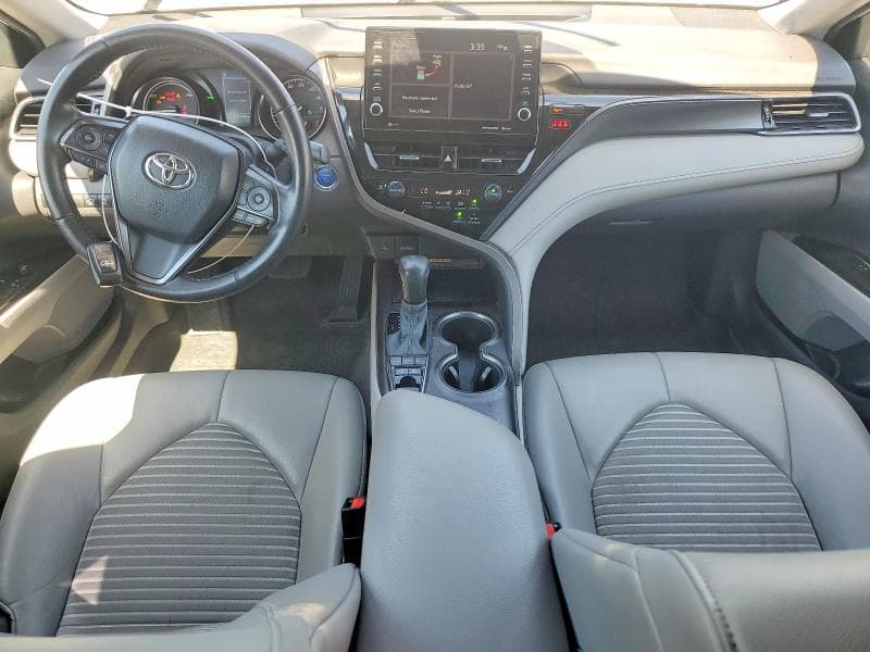 2021 TOYOTA CAMRY SE 8