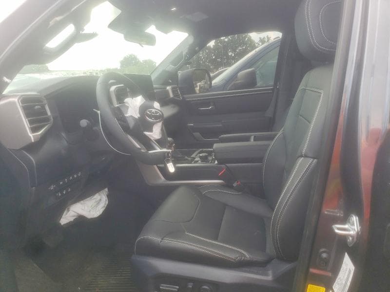 2026 TOYOTA TUNDRA SR5 SR5 7