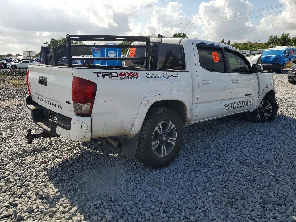 2017 TOYOTA TACOMA TRD SPORT 3