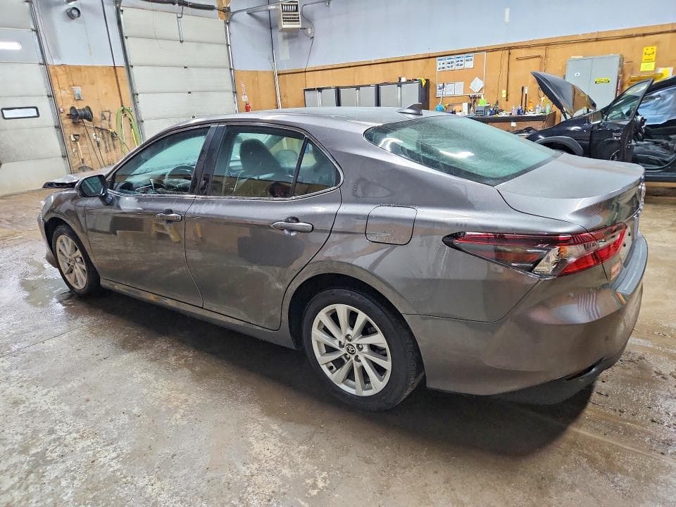 2022 TOYOTA CAMRY LE LE 2