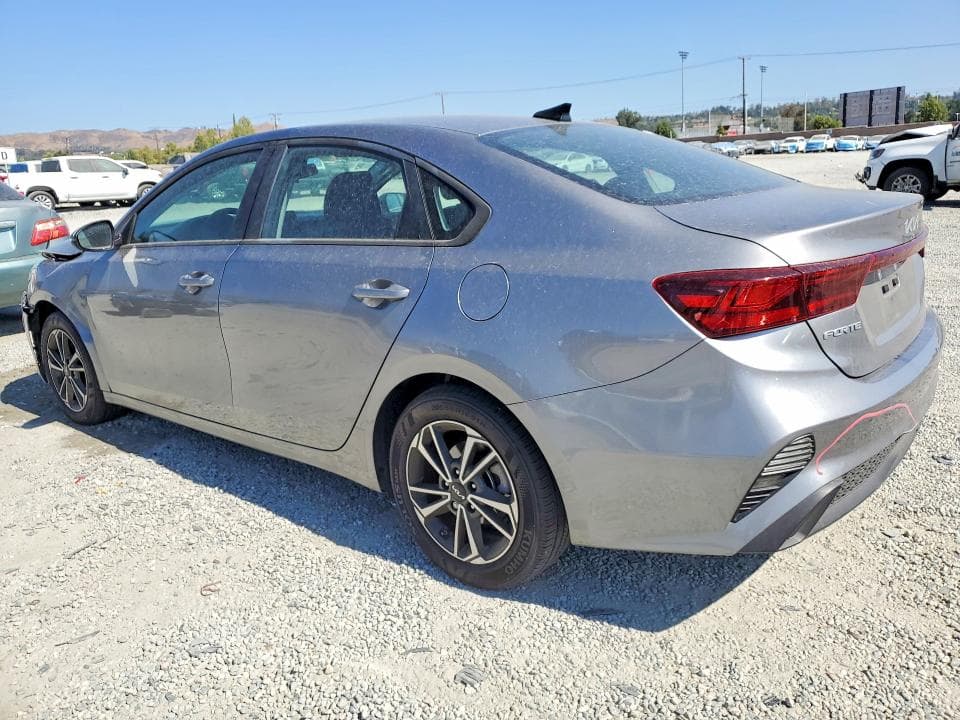 2024 KIA FORTE LXS 2