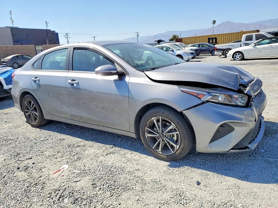 2024 KIA FORTE LXS 4