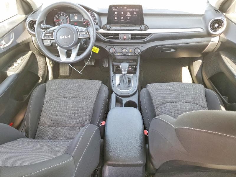 2024 KIA FORTE LXS 8