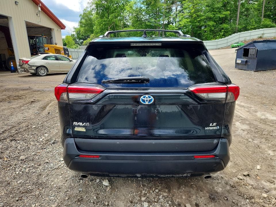 2019 TOYOTA RAV4 LE 6