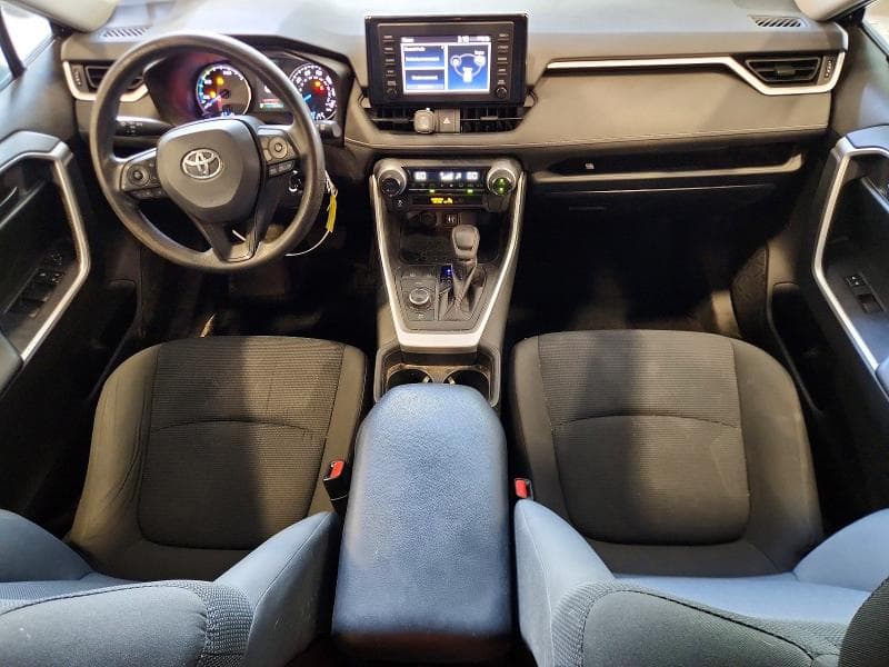2019 TOYOTA RAV4 LE 8