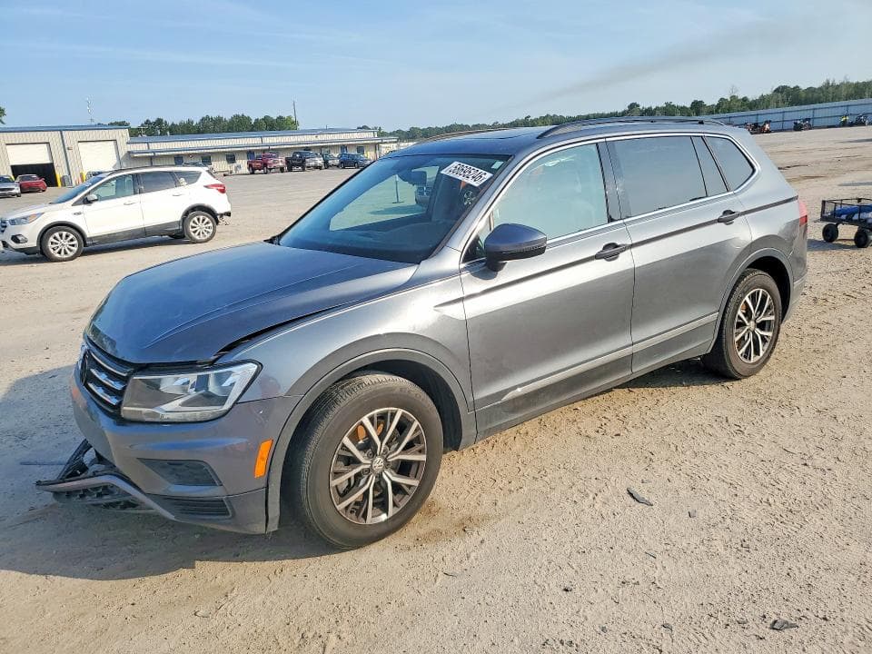 2018 VOLKSWAGEN TIGUAN SE SE 2