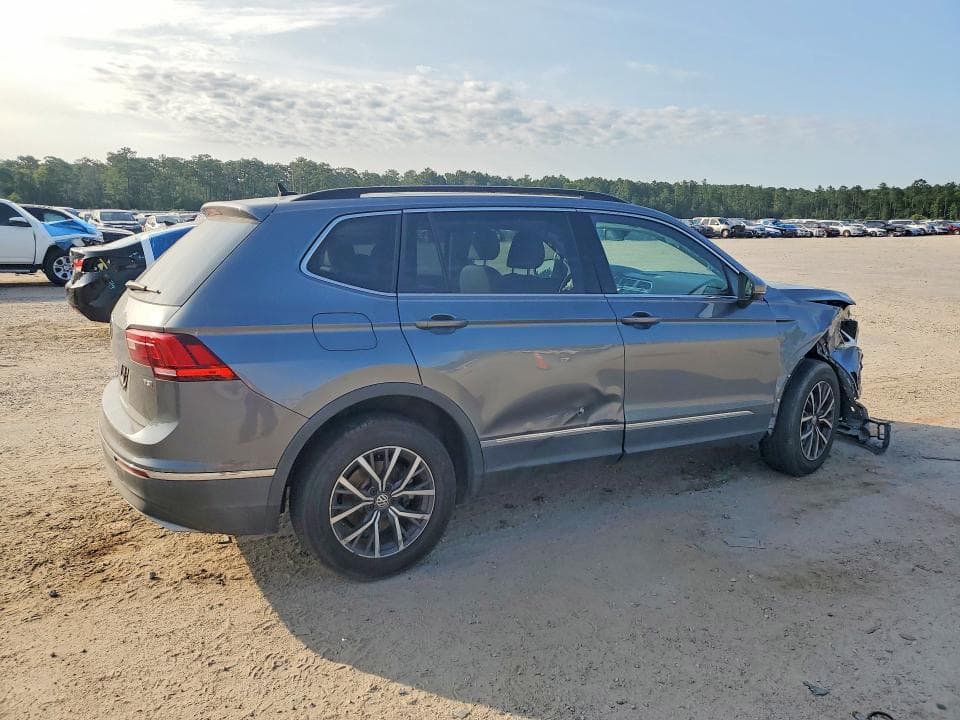 2018 VOLKSWAGEN TIGUAN SE SE 4