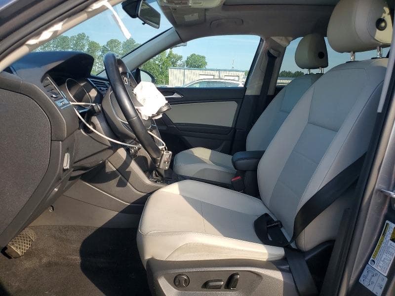 2018 VOLKSWAGEN TIGUAN SE SE 8