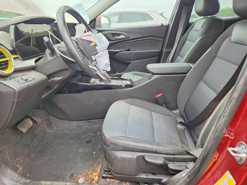 2025 CHEVROLET TRAX 1LT 7