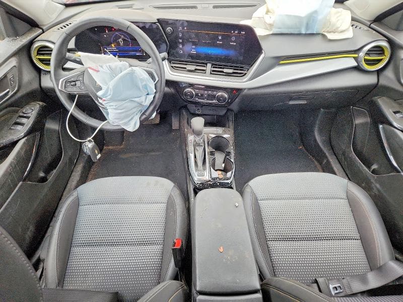 2025 CHEVROLET TRAX 1LT 8