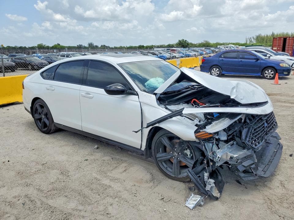 2025 HONDA ACCORD HYBRID SPORT-L 4