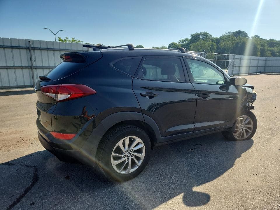 2017 HYUNDAI TUCSON SE PLUS 3