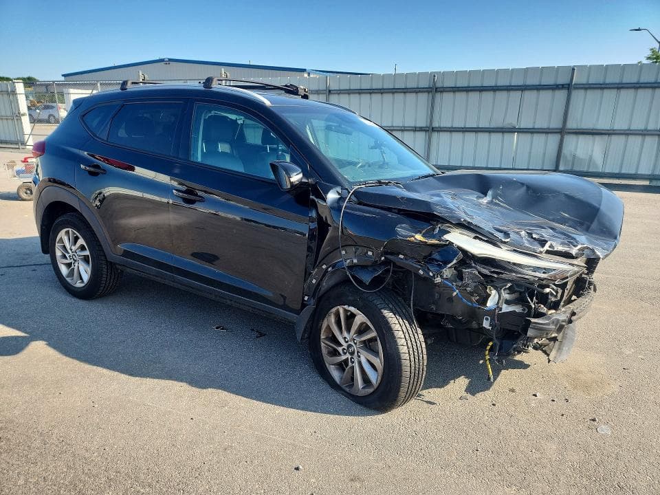 2017 HYUNDAI TUCSON SE PLUS 4