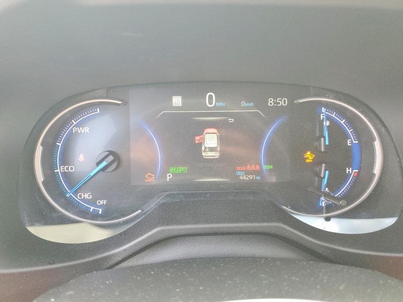 2024 TOYOTA RAV4 HYBRID XLE 9