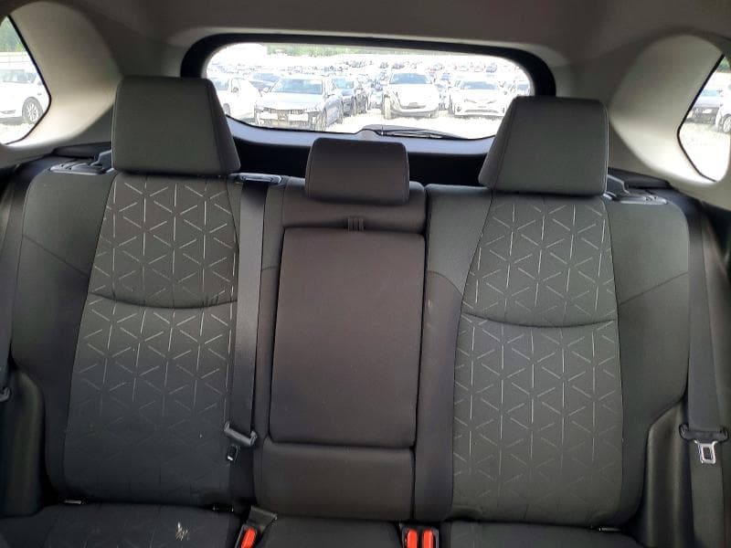 2024 TOYOTA RAV4 HYBRID XLE 10
