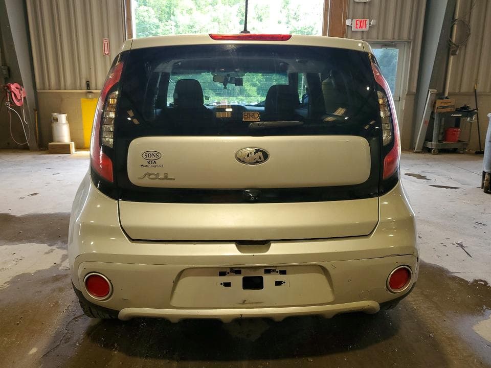 2018 KIA SOUL + 6