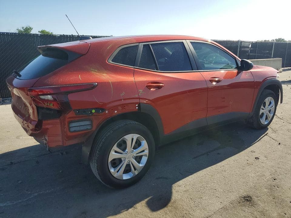 2024 CHEVROLET TRAX LS 3