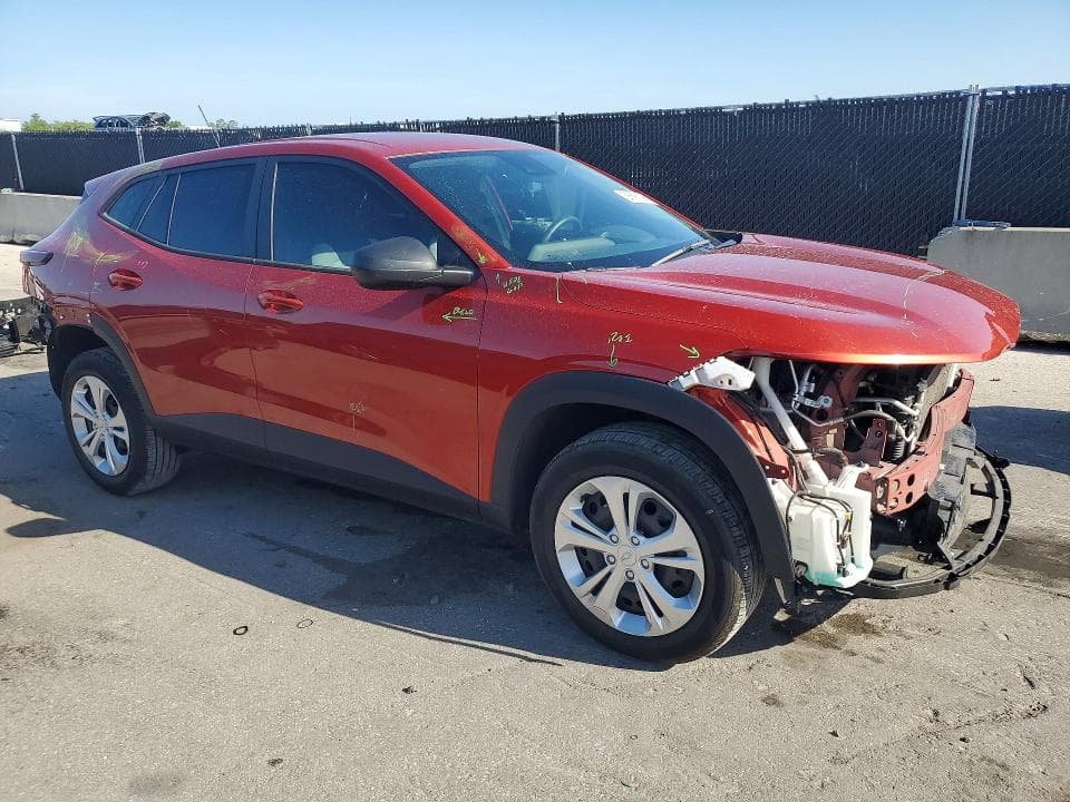 2024 CHEVROLET TRAX LS 4