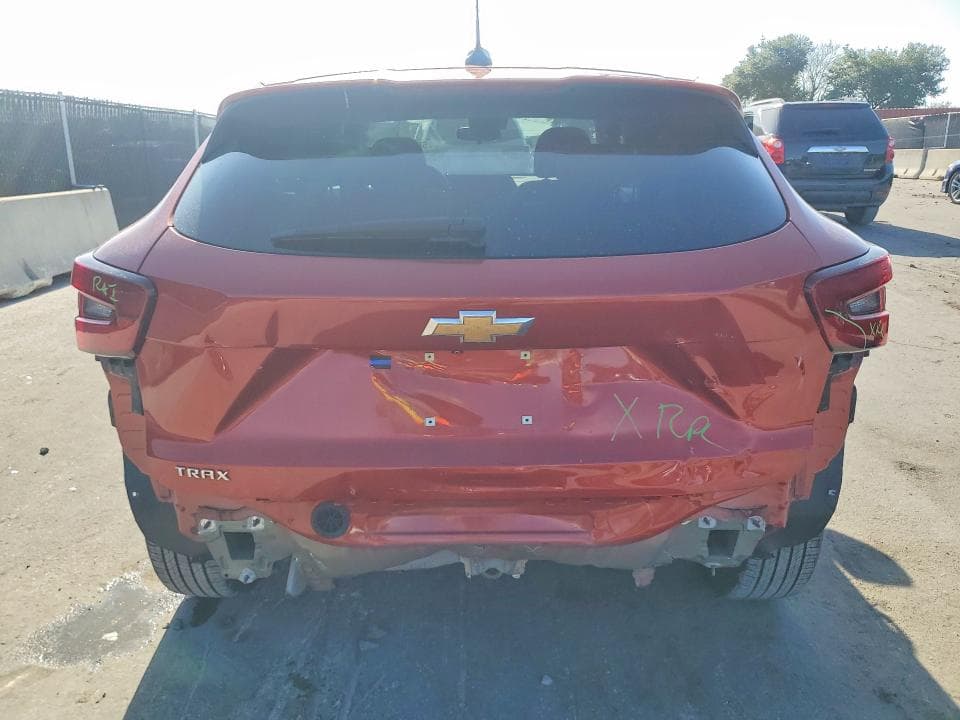2024 CHEVROLET TRAX LS 6